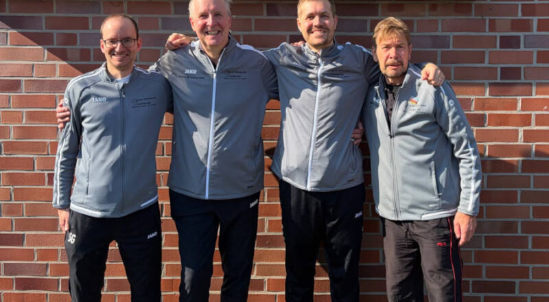 Simon Gries, Manfred Lammert, Marvin Lammert und Udo Bchwald. 2. Mannschaft des SKV Greste-Lage mit (von links) Simon Gries, Manfred Lammert, Marvin Lammert und Udo Buchwald. Foto: Privat
