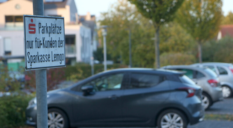 Die Sparkasse wird ab Montag, 2. November 2026, ihrem Parkplatz an der Herforder Straße bewirtschaften. Foto: Thomas Dohna